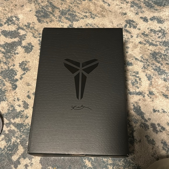 Kobe 4 Protro 'Philly' 2024 size 11 - Picture 5 of 6